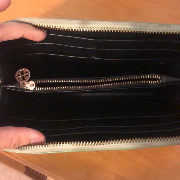 Tory Burch Wallet - Picture 2 of 3